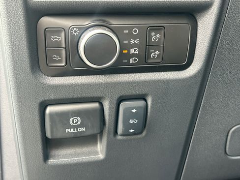 New 2025 Ford F150 Lightning Platinum image 4