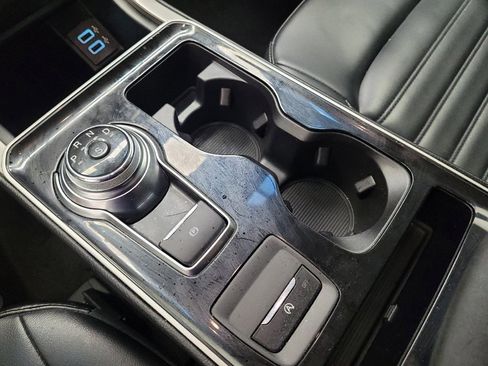 Used 2019 Ford Edge SEL w/ Equipment Group 201A FWD image 26
