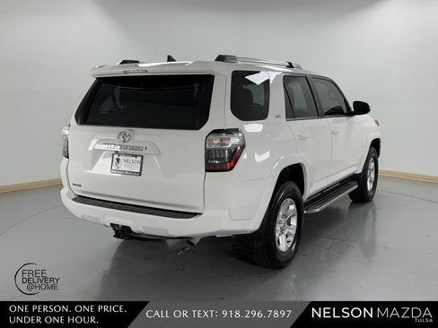 Used 2019 Toyota 4Runner SR5 Premium AWD/4WD image 6