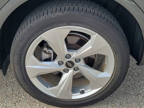 Certified 2023 Audi Q5 2.0T Prestige image 10