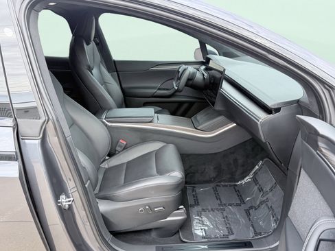 Used 2023 Tesla Model X image 50