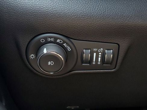 New 2026 Jeep Compass Trailhawk image 36