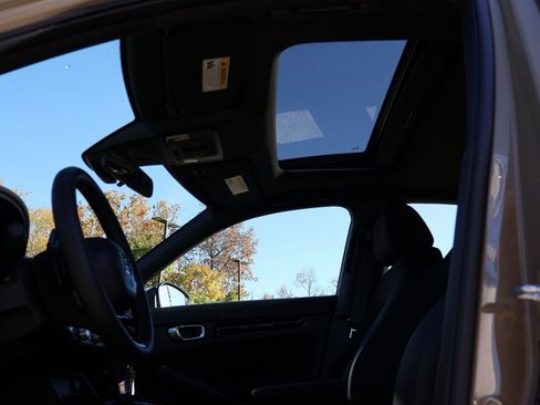 Certified 2025 Honda Civic Sport image 31