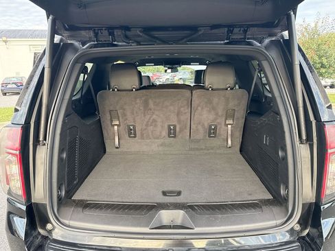 Certified 2024 Chevrolet Suburban LT image 32