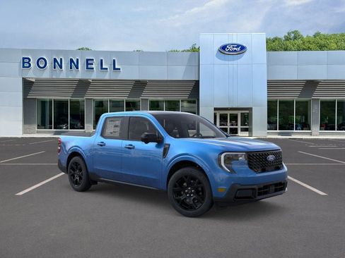 New 2026 Ford Maverick Lariat w/ Black Appearance Package image 7