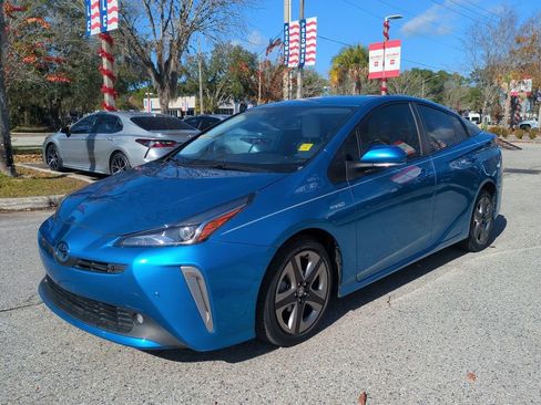 Certified 2022 Toyota Prius Limited image 2