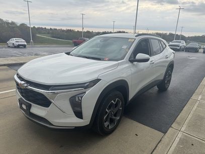 Used 2024 Chevrolet Trax LT w/ LT Convenience Package