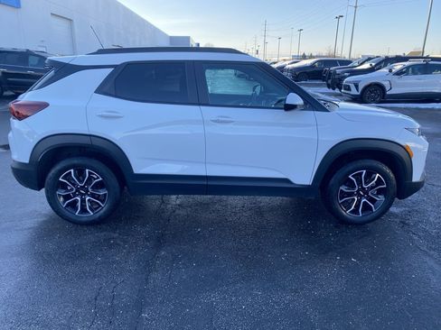 Used 2023 Chevrolet TrailBlazer ACTIV image 8