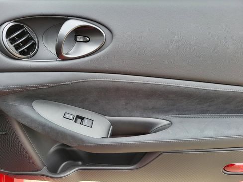 New 2025 Nissan Z Performance w/ Floor Mat Package image 10