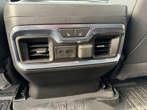 Used 2021 GMC Sierra 2500 AT4 w/ AT4 Premium Plus Package image 18