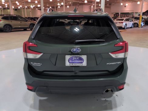 Certified 2023 Subaru Forester Premium AWD/4WD image 4