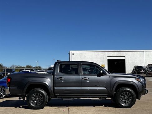 Used 2023 Toyota Tacoma SR5 image 3