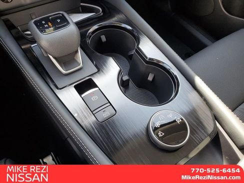 New 2026 Nissan Rogue Platinum w/ Platinum Premium Package image 16