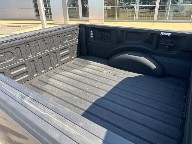 Used 2016 Ford F150 XLT w/ Equipment Group 302A Luxury AWD/4WD image 11