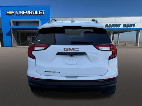 Used 2023 GMC Terrain SLT w/ Elevation Edition FWD image 8