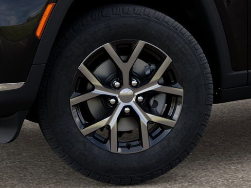 New 2025 Jeep Grand Cherokee L Limited image 8