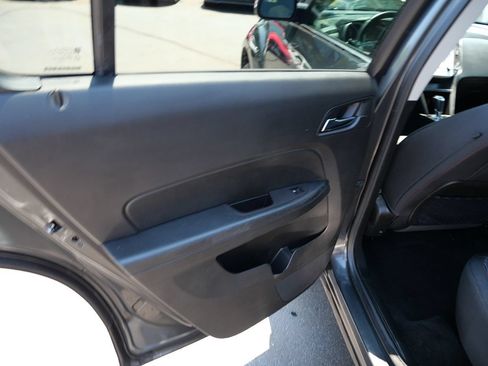 Used 2017 Chevrolet Equinox LT w/ Convenience Package AWD/4WD image 17