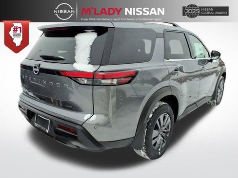 New 2026 Nissan Pathfinder SV image 7