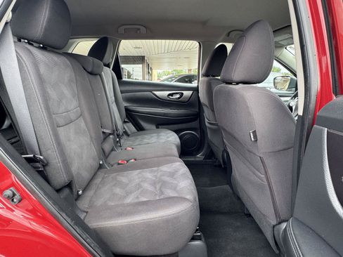 Used 2016 Nissan Rogue S FWD image 25