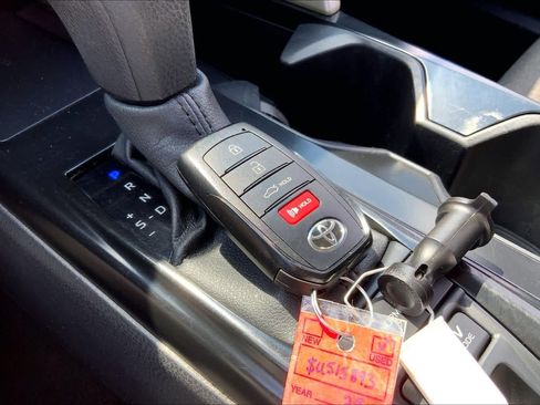 Used 2025 Toyota Camry LE FWD image 14