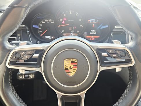 Used 2021 Porsche Macan AWD/4WD image 22