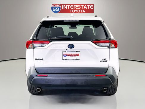 Used 2024 Toyota RAV4 LE image 6