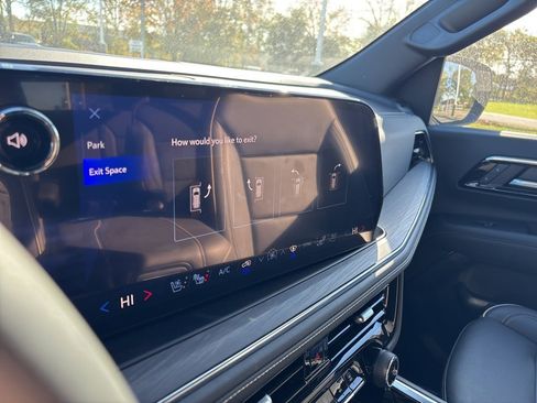 New 2025 Chevrolet Tahoe Premier image 23