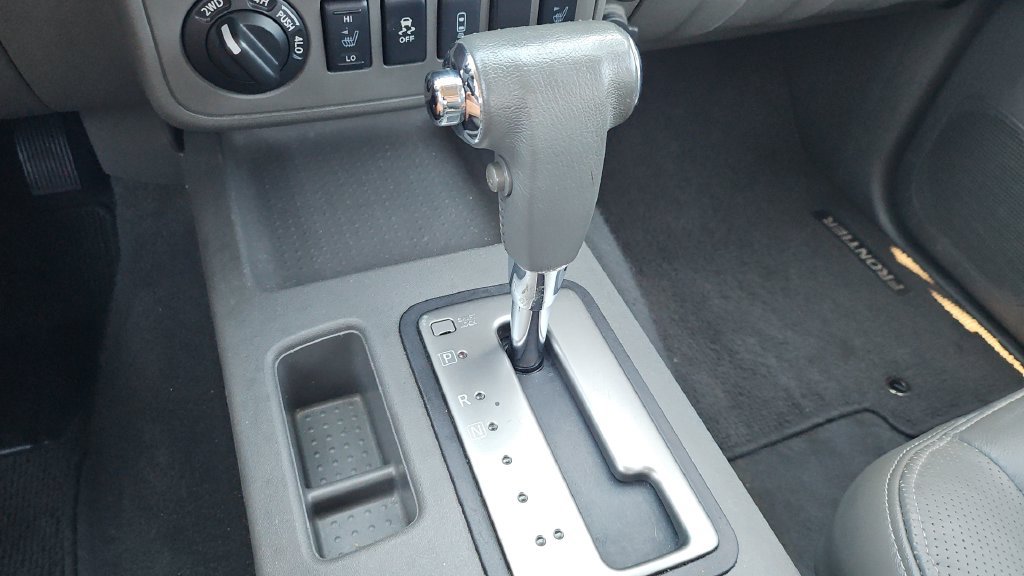 Used 2019 Nissan Frontier SL AWD/4WD image 14