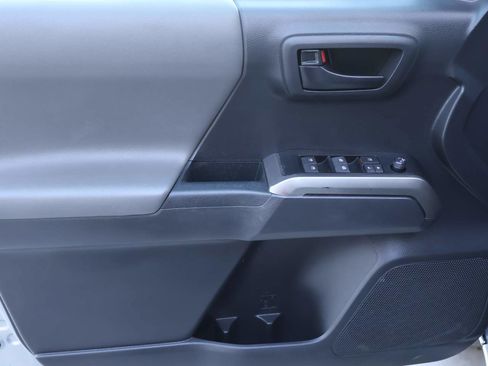 Used 2023 Toyota Tacoma SR5 image 7