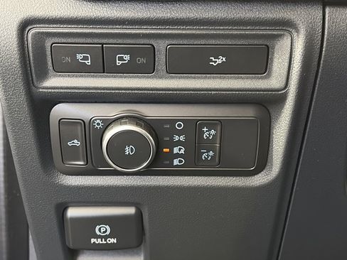 Certified 2022 Ford F150 XLT w/ Equipment Group 302A High image 25