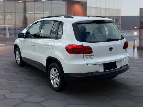 Used 2017 Volkswagen Tiguan S image 12