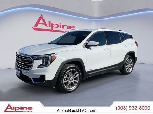 Used 2023 GMC Terrain SLT image 1