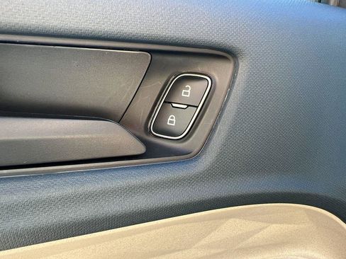 Used 2025 Ford Maverick Lariat image 16