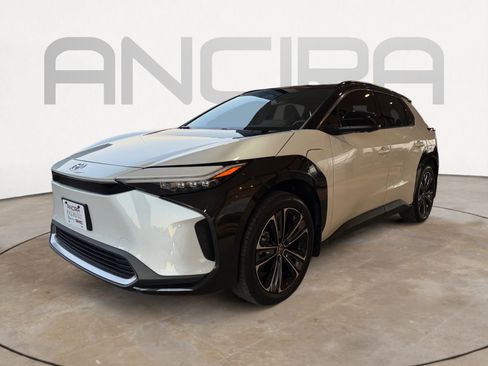 Used 2023 Toyota bZ4X Limited image 6