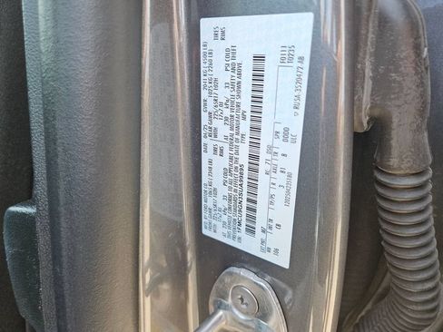 Used 2025 Ford Escape Active AWD/4WD image 28