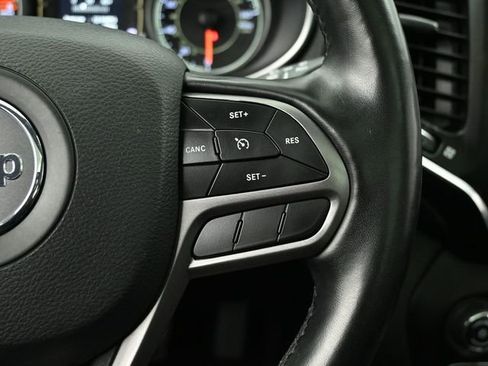 Used 2021 Jeep Cherokee Latitude Lux w/ Sun & Sound Group image 25