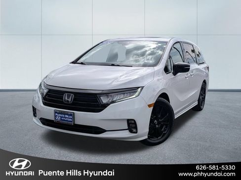 Used 2024 Honda Odyssey Sport image 1
