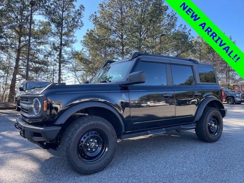 Used 2022 Ford Bronco Black Diamond image 7