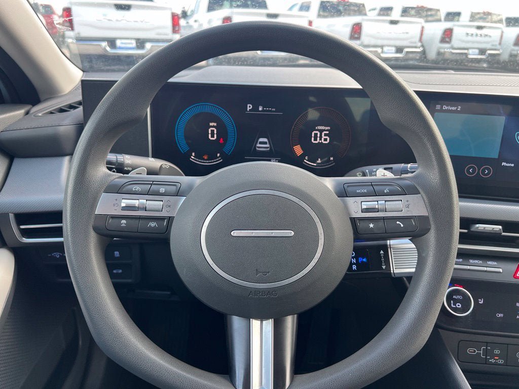 Used 2025 Hyundai Sonata SEL FWD image 17