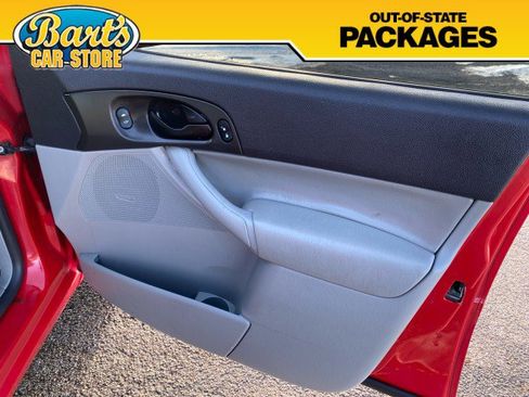 Used 2006 Ford Focus SE image 12