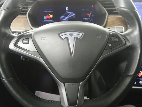 Used 2021 Tesla Model X Long Range image 17
