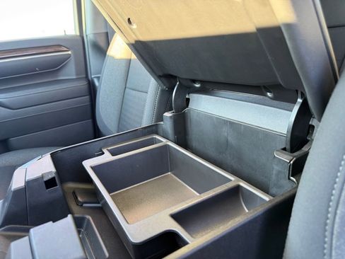 Used 2024 Chevrolet Silverado 3500 LT w/ Convenience Package image 26