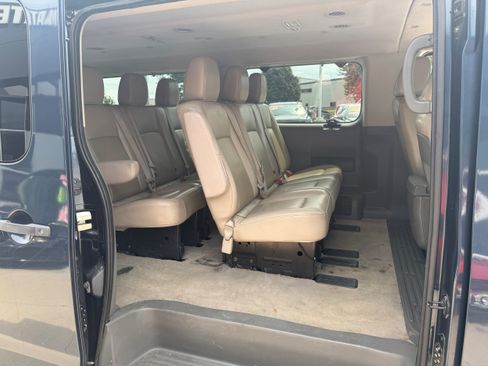 Used 2019 Nissan NV 3500 SL RWD image 7