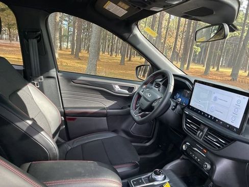 Used 2024 Ford Escape ST-Line Select w/ Tech Pack #2 image 23