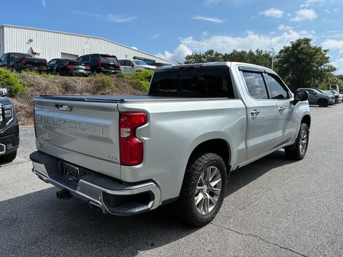 Used 2020 Chevrolet Silverado 1500 LTZ w/ LTZ Premium Package AWD/4WD image 5