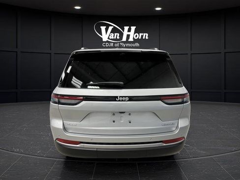 New 2026 Jeep Grand Cherokee Limited w/ Luxury Tech Group II image 14