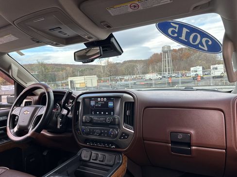 Used 2015 Chevrolet Silverado 3500 High Country w/ Duramax Plus Package image 16