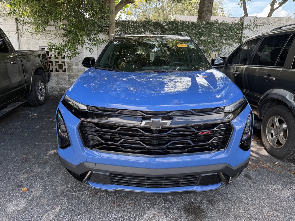 Used 2026 Chevrolet Equinox RS w/ Convenience Package III FWD image 2