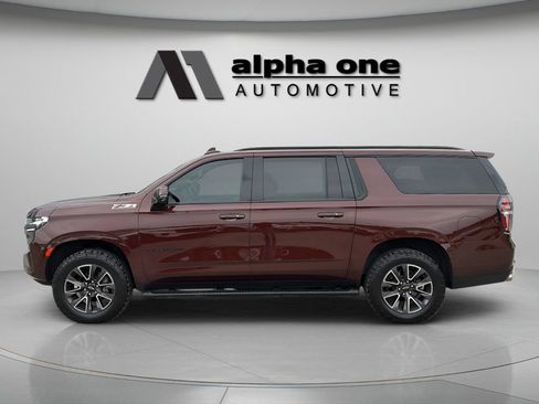 Used 2022 Chevrolet Suburban Z71 w/ Off-Road Capability Package AWD/4WD image 8