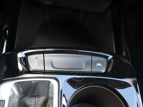 Used 2024 Chevrolet Trax LT image 10